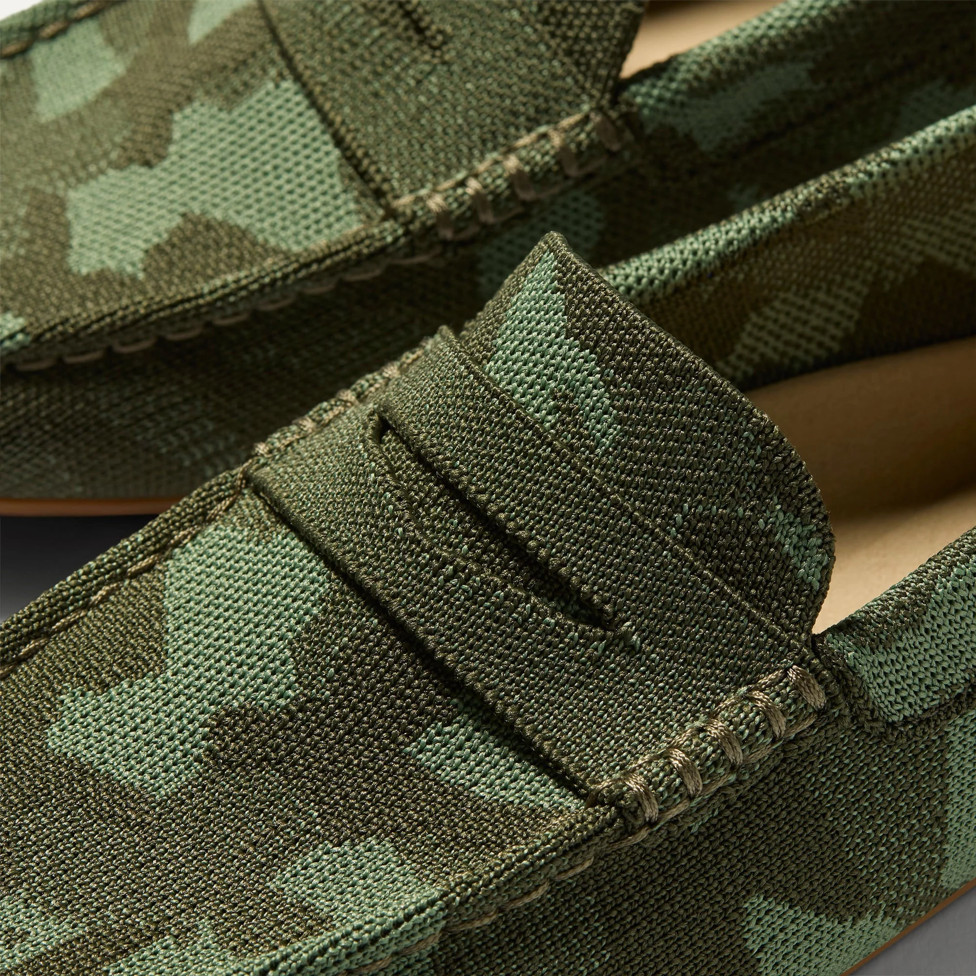 The Men's Daily Driver - Forest Camo - Image 8
