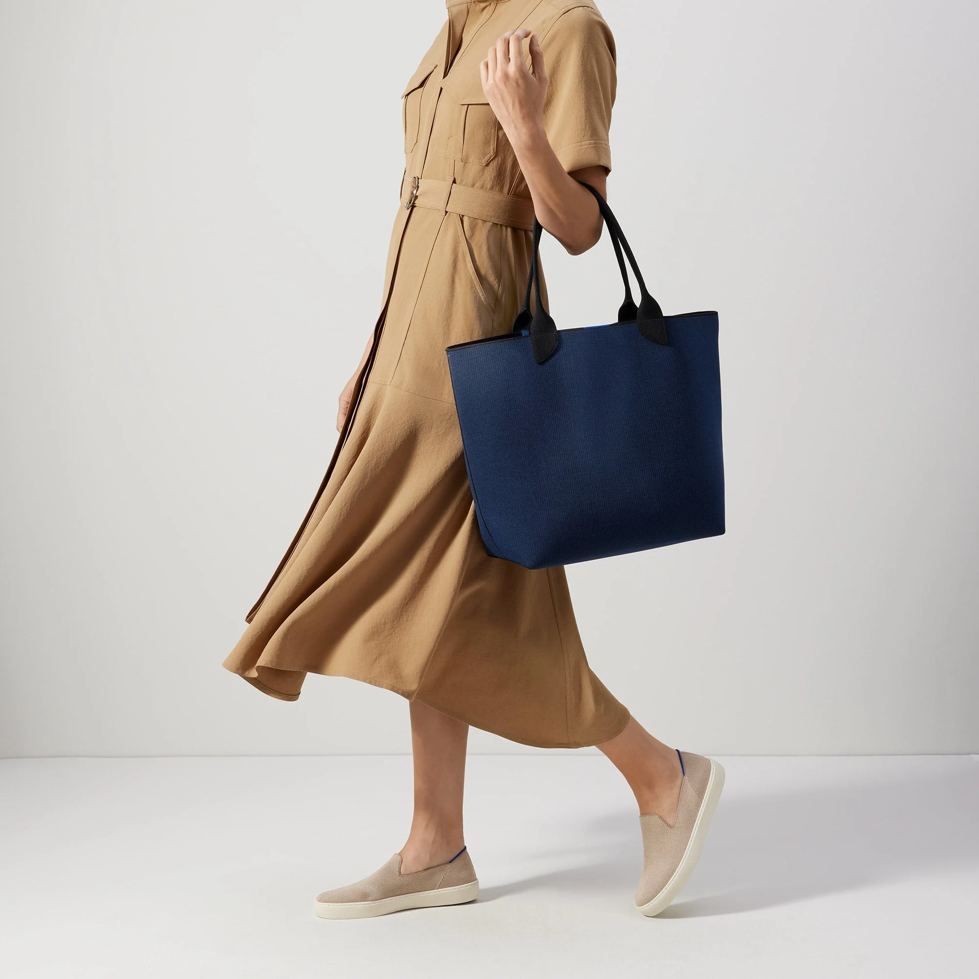 The Lightweight Tote - Sapphire and Onyx - Image 4