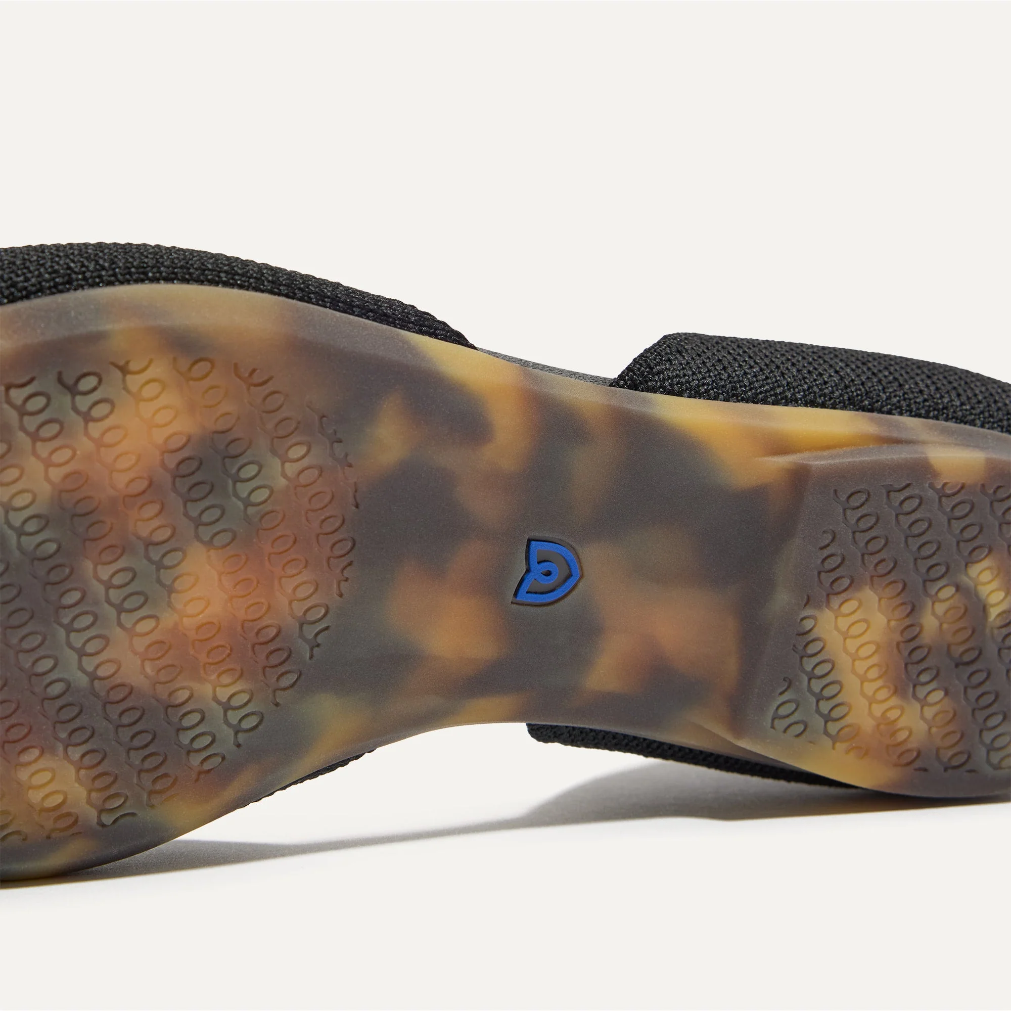 The D'Orsay Point - Black - Image 6