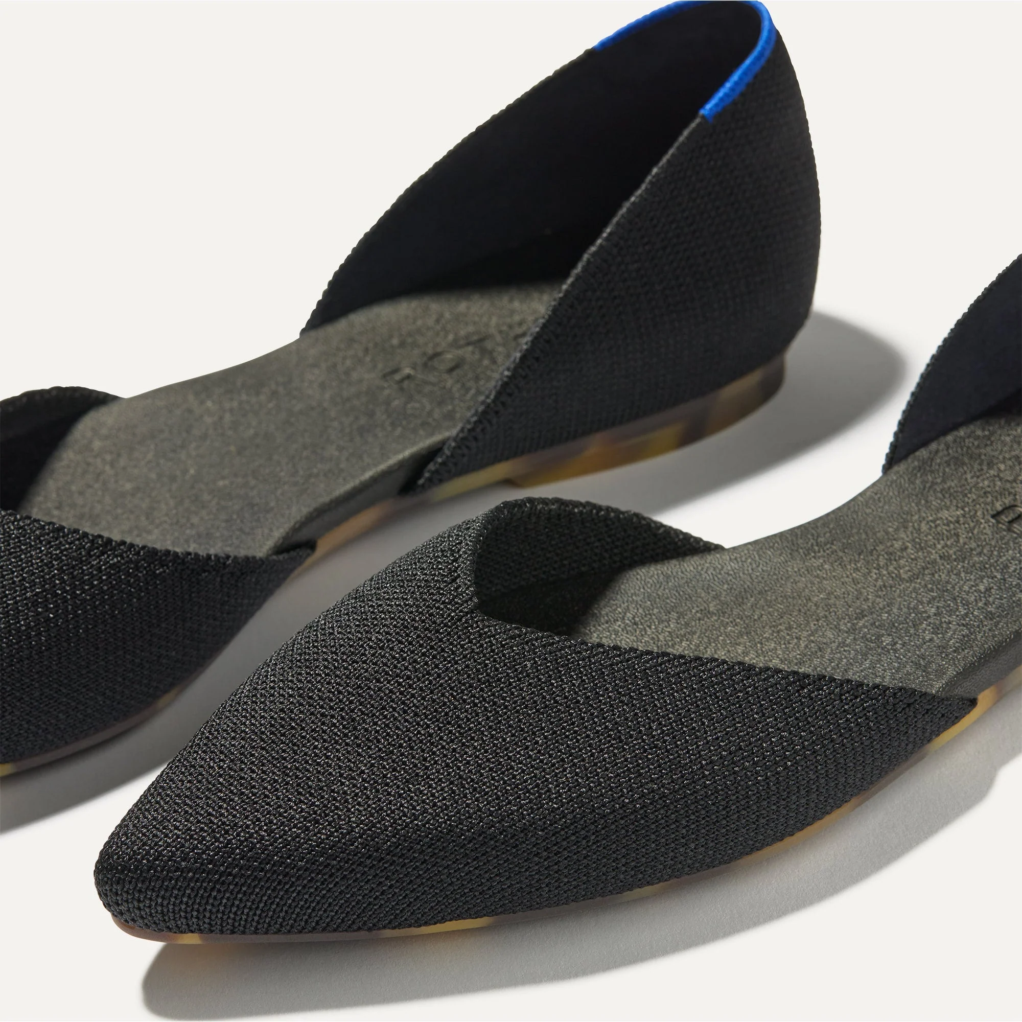 The D'Orsay Point - Black - Image 7