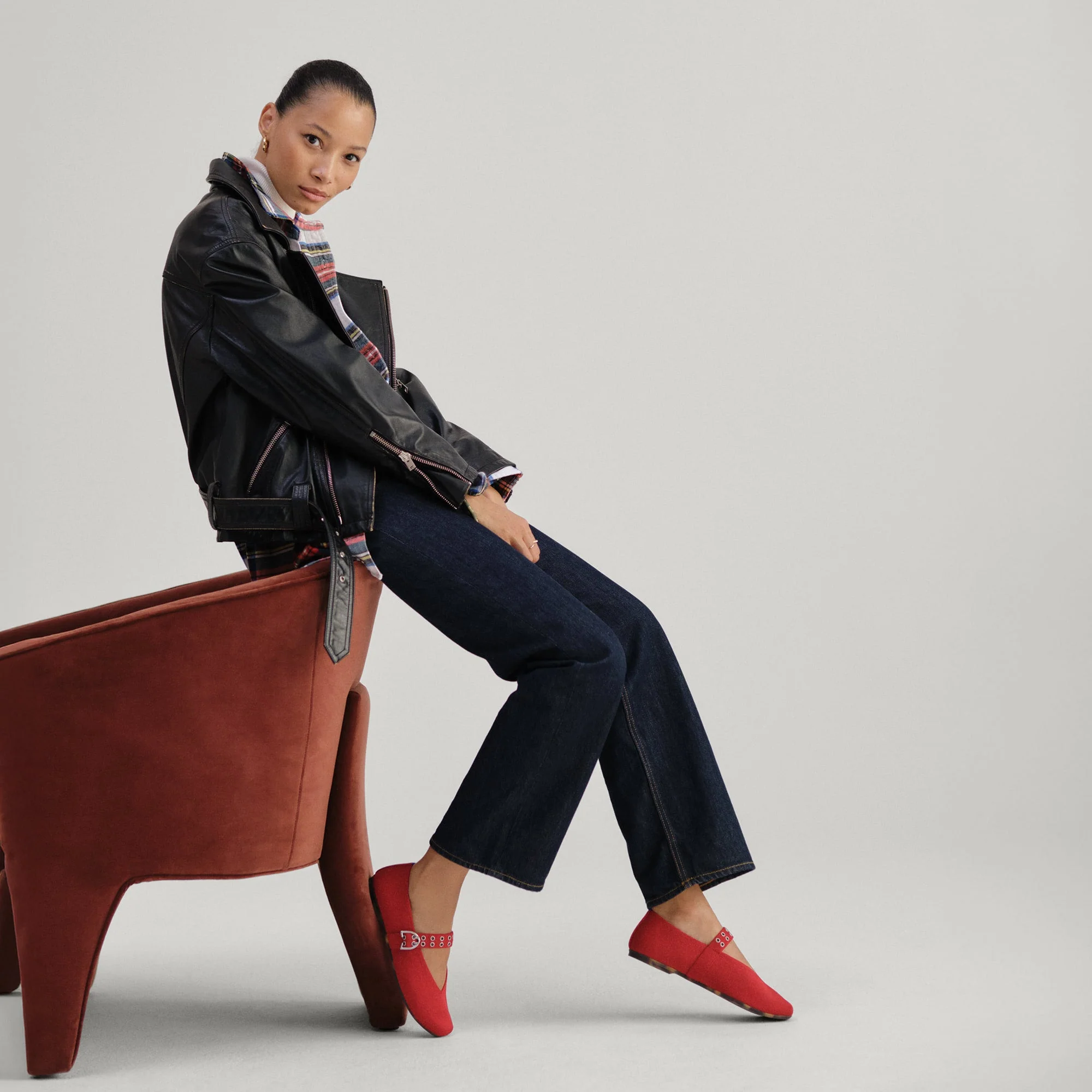 The Max Buckle Mary Jane - Cherry - Image 4